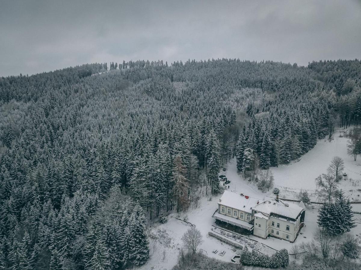Hotel Zamecek Janovicky Broumov Εξωτερικό φωτογραφία